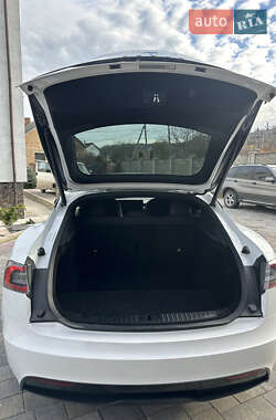Лифтбек Tesla Model S 2021 в Золочеве