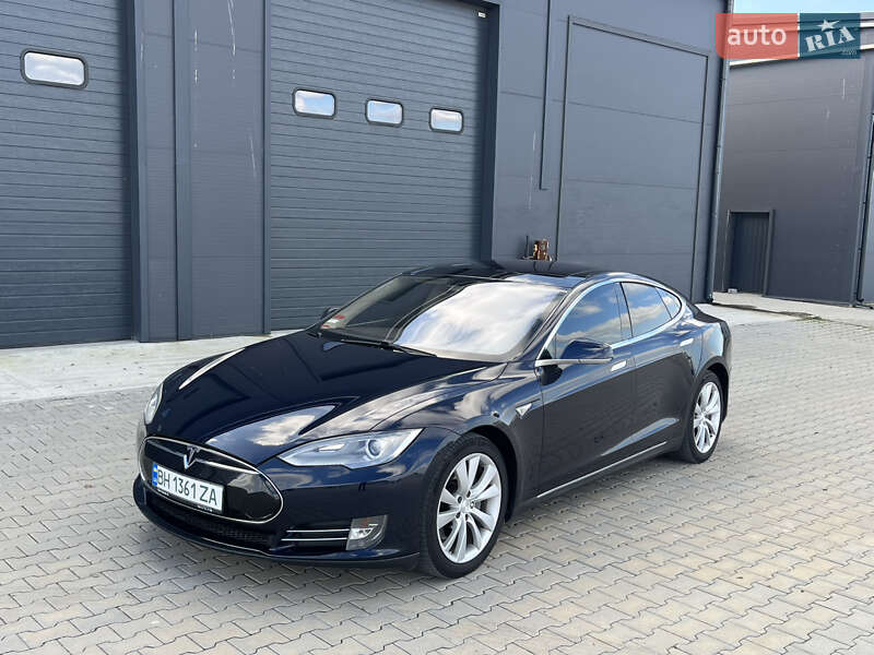 Ліфтбек Tesla Model S 2014 в Одесі