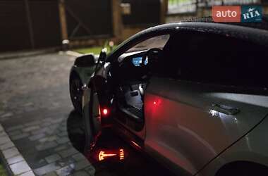 Лифтбек Tesla Model S 2015 в Ровно