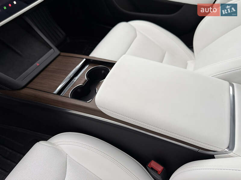 Ліфтбек Tesla Model S 2023 в Стрию фото 81 Ліфтбек Tesla Model S 2023 в Стрию