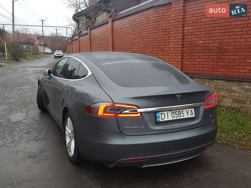 Ліфтбек Tesla Model S 2014 в Шептицькому фото 5 Ліфтбек Tesla Model S 2014 в Шептицькому
