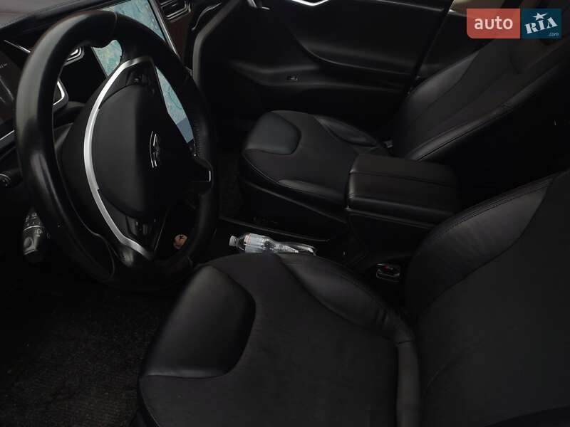Ліфтбек Tesla Model S 2014 в Шептицькому фото 14 Ліфтбек Tesla Model S 2014 в Шептицькому
