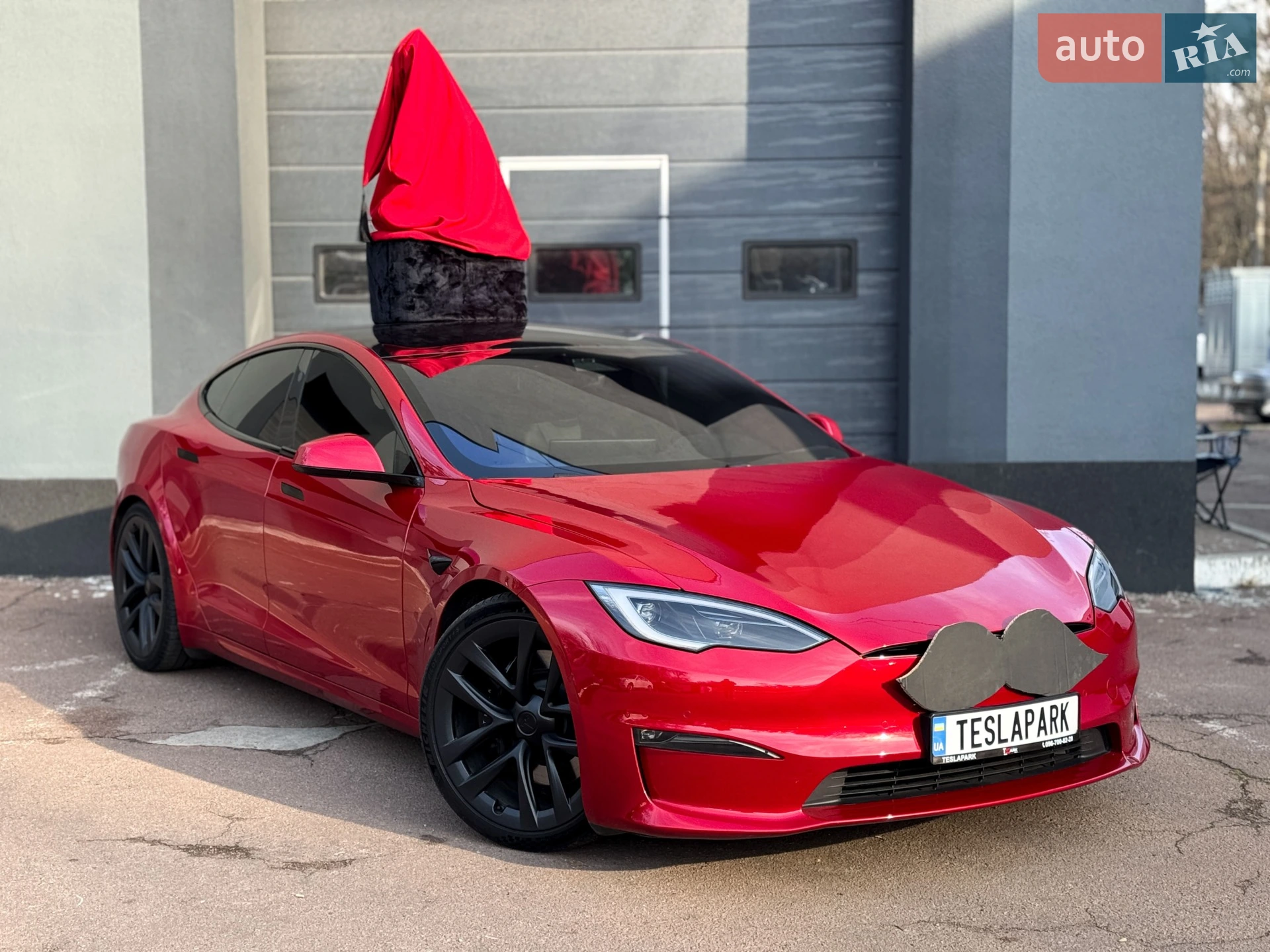 2022 Tesla Model S - фото 1