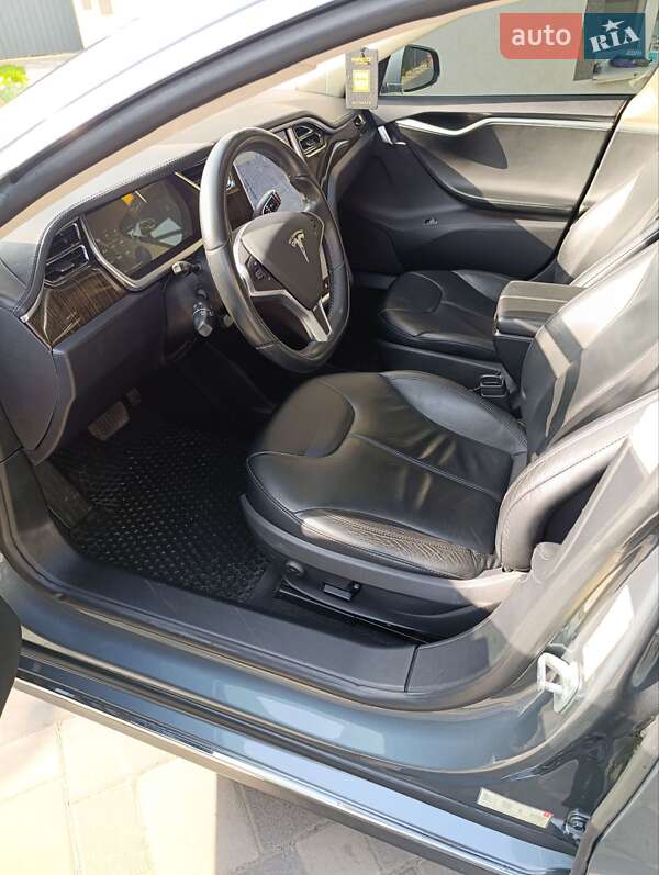 Ліфтбек Tesla Model S 2013 в Ізмаїлі фото 15 Ліфтбек Tesla Model S 2013 в Ізмаїлі