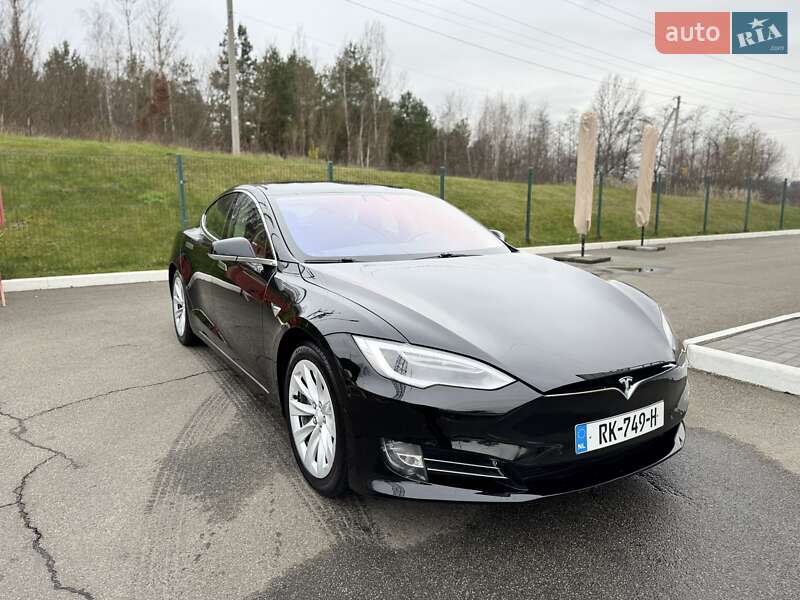 Лифтбек Tesla Model S 2017 в Ирпене фото 13 Лифтбек Tesla Model S 2017 в Ирпене
