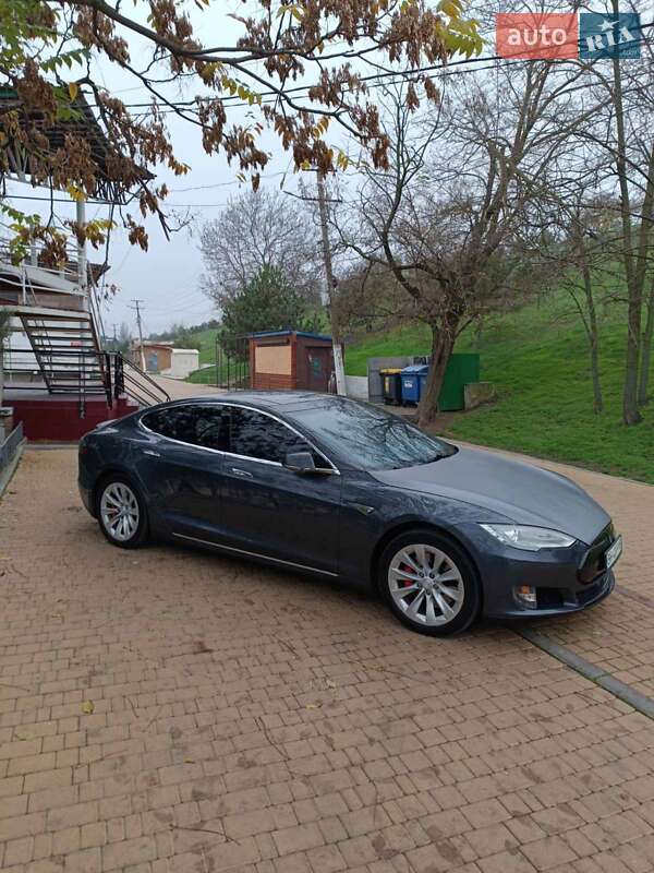 Ліфтбек Tesla Model S 2014 в Одесі фото 6 Ліфтбек Tesla Model S 2014 в Одесі
