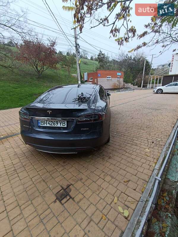 Ліфтбек Tesla Model S 2014 в Одесі фото 9 Ліфтбек Tesla Model S 2014 в Одесі