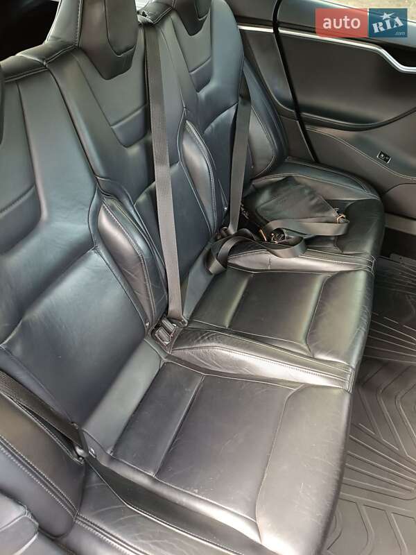 Ліфтбек Tesla Model S 2014 в Одесі фото 22 Ліфтбек Tesla Model S 2014 в Одесі