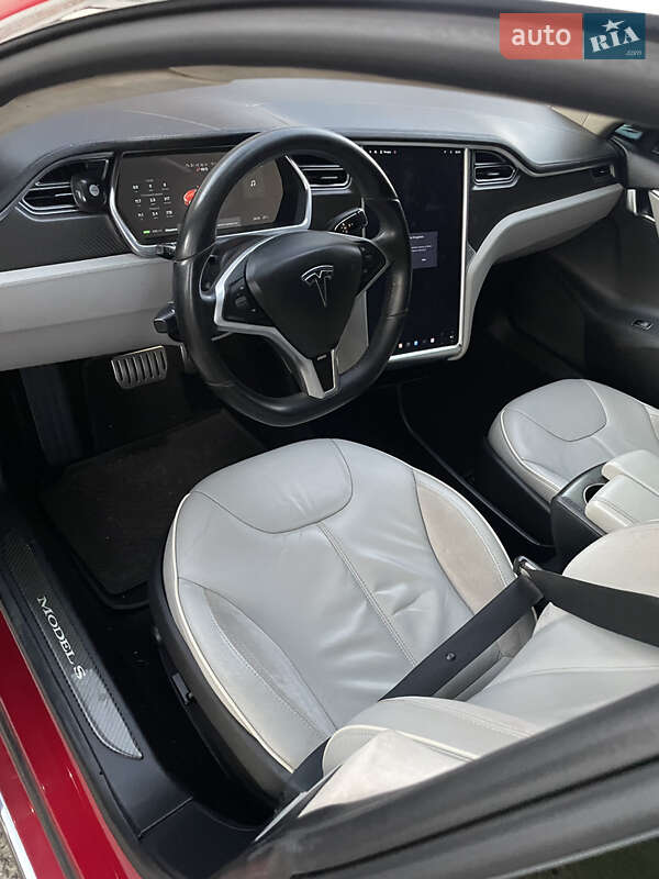 Ліфтбек Tesla Model S 2013 в Чернігові фото 12 Ліфтбек Tesla Model S 2013 в Чернігові