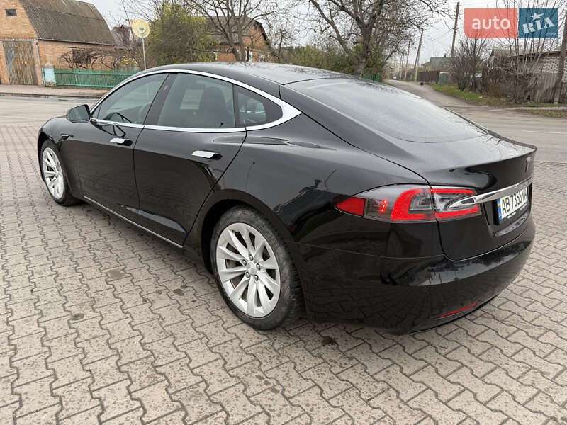 Ліфтбек Tesla Model S 2019 в Вінниці