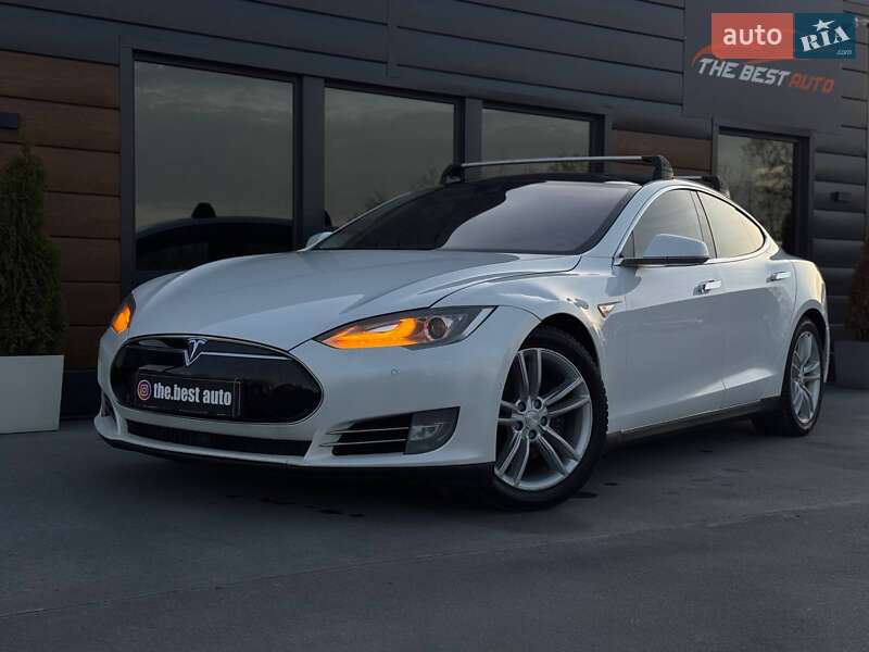 Ліфтбек Tesla Model S 2015 в Рівному фото 2 Ліфтбек Tesla Model S 2015 в Рівному