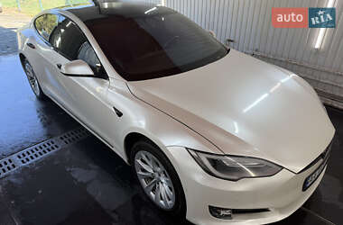Лифтбек Tesla Model S 2017 в Киеве