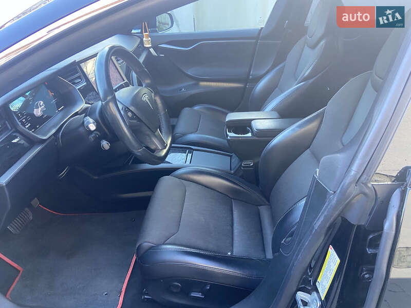 Ліфтбек Tesla Model S 2018 в Львові фото 17 Ліфтбек Tesla Model S 2018 в Львові