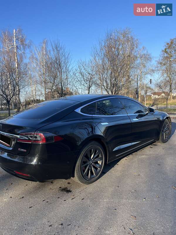 Лифтбек Tesla Model S 2018 в Ровно фото 12 Лифтбек Tesla Model S 2018 в Ровно