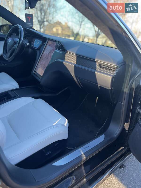 Лифтбек Tesla Model S 2018 в Ровно фото 20 Лифтбек Tesla Model S 2018 в Ровно