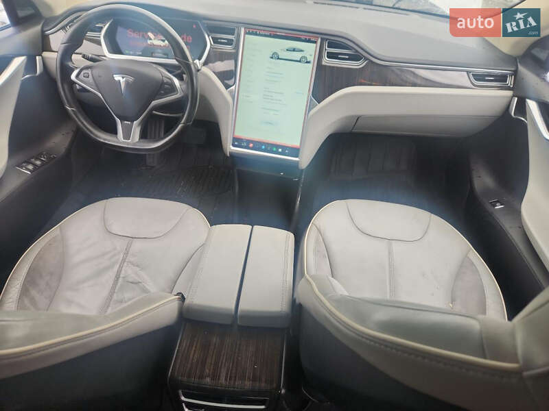 Ліфтбек Tesla Model S 2013 в Ковелі