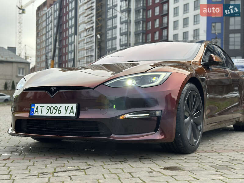 Лифтбек Tesla Model S 2021 в Ивано-Франковске