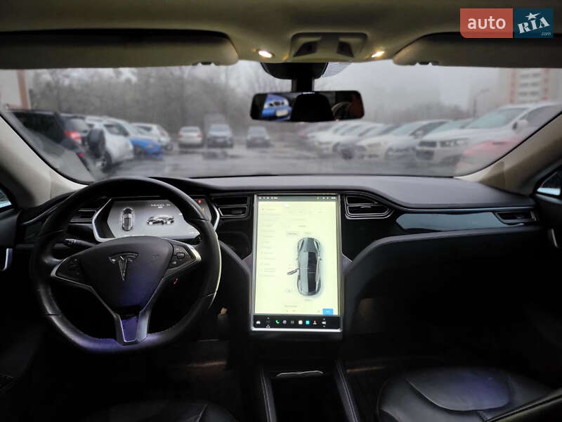 Лифтбек Tesla Model S 2014 в Киеве фото 15 Лифтбек Tesla Model S 2014 в Киеве