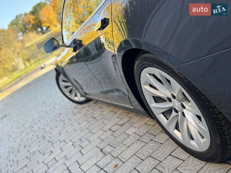 Ліфтбек Tesla Model S 2015 в Рівному