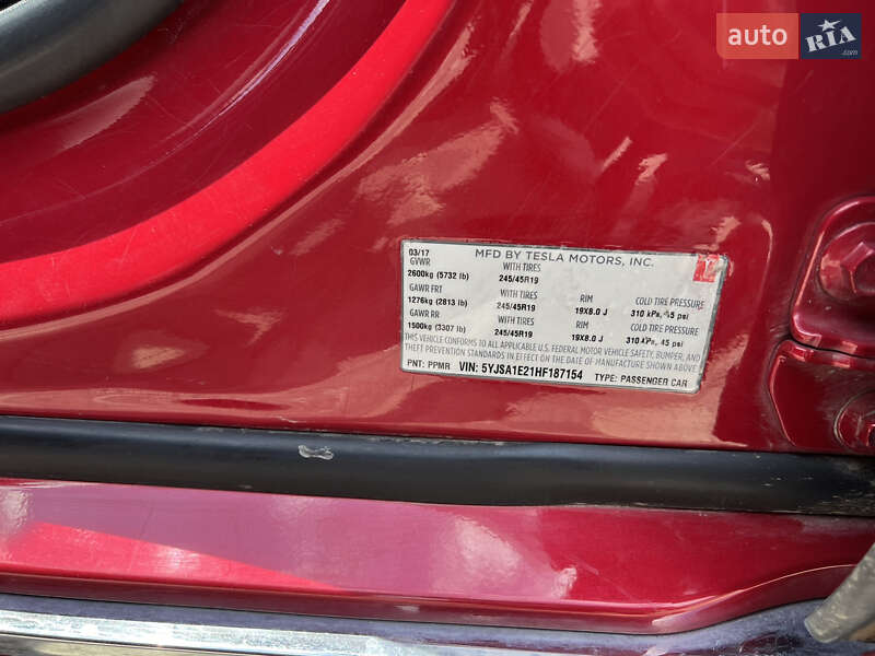 Ліфтбек Tesla Model S 2017 в Вінниці