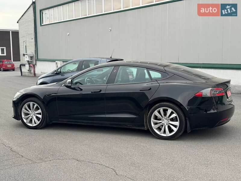 Ліфтбек Tesla Model S 2017 в Вінниці