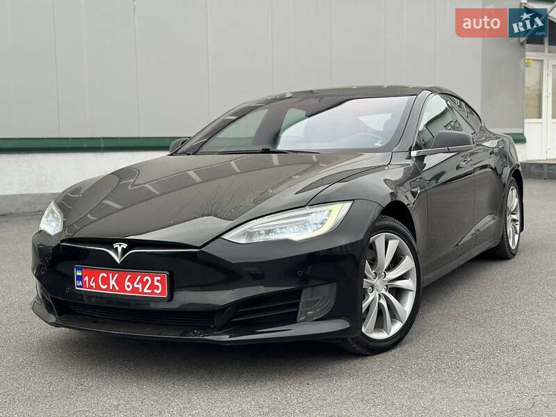 Ліфтбек Tesla Model S 2017 в Вінниці