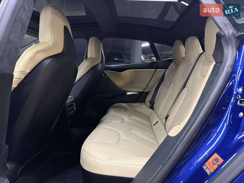 Лифтбек Tesla Model S 2016 в Одессе фото 24 Лифтбек Tesla Model S 2016 в Одессе
