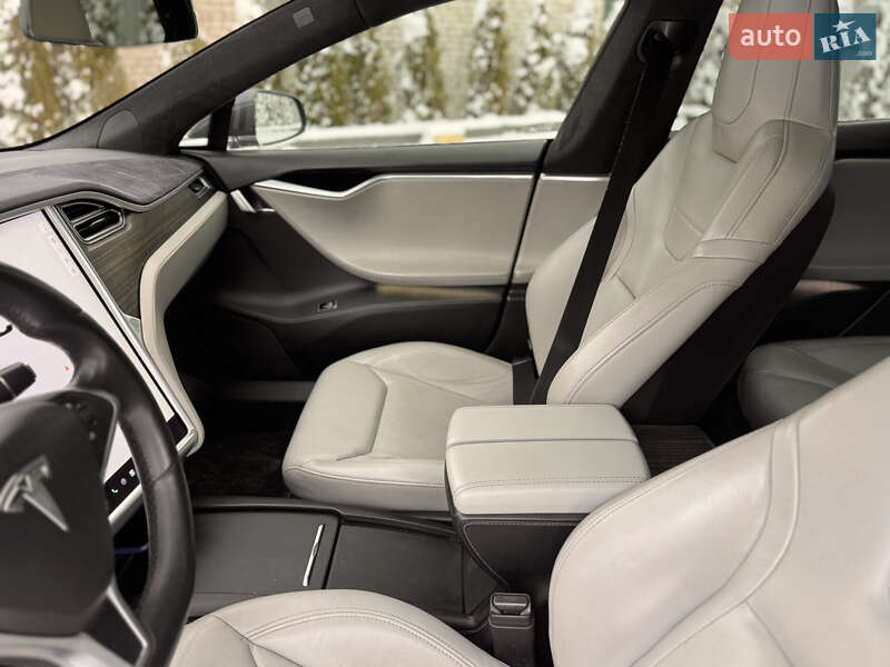 Лифтбек Tesla Model S 2016 в Львове фото 14 Лифтбек Tesla Model S 2016 в Львове