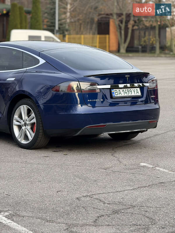 Лифтбек Tesla Model S 2015 в Александрие фото 22 Лифтбек Tesla Model S 2015 в Александрие