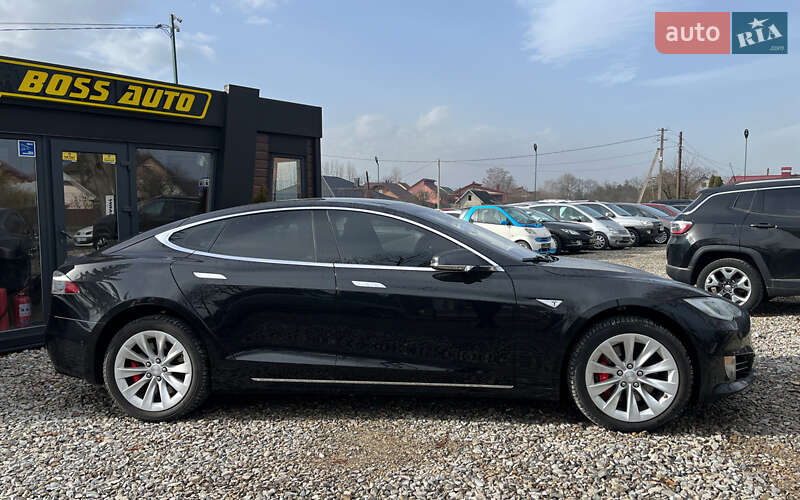 Лифтбек Tesla Model S 2016 в Коломые