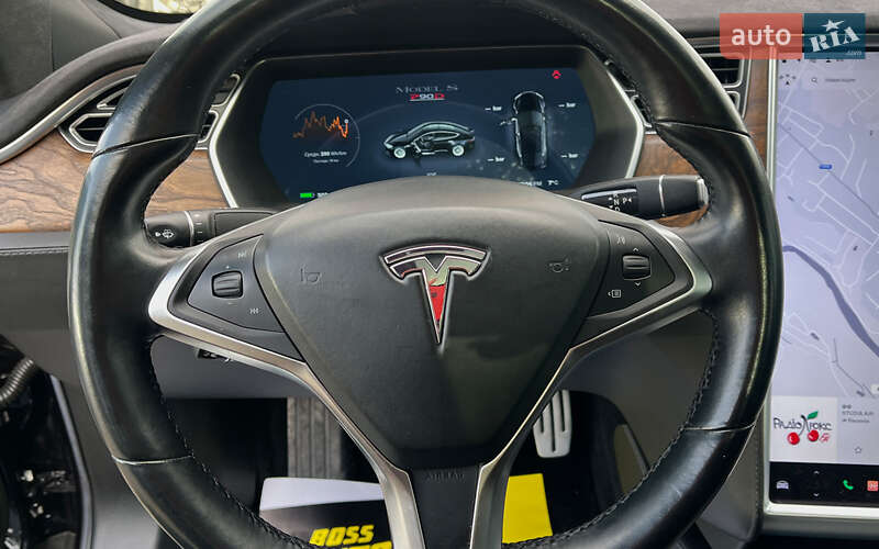 Лифтбек Tesla Model S 2016 в Коломые