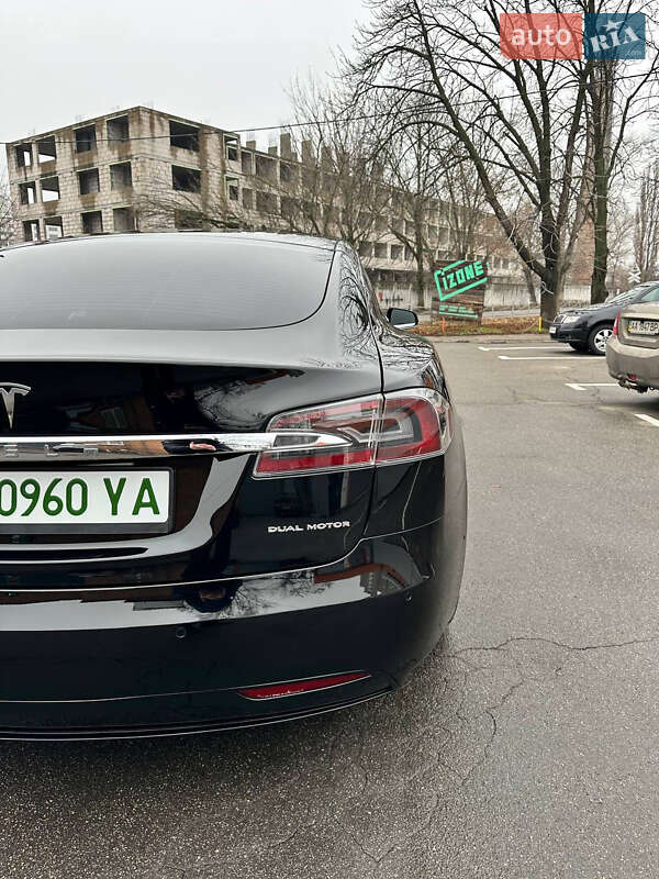 Ліфтбек Tesla Model S 2021 в Києві