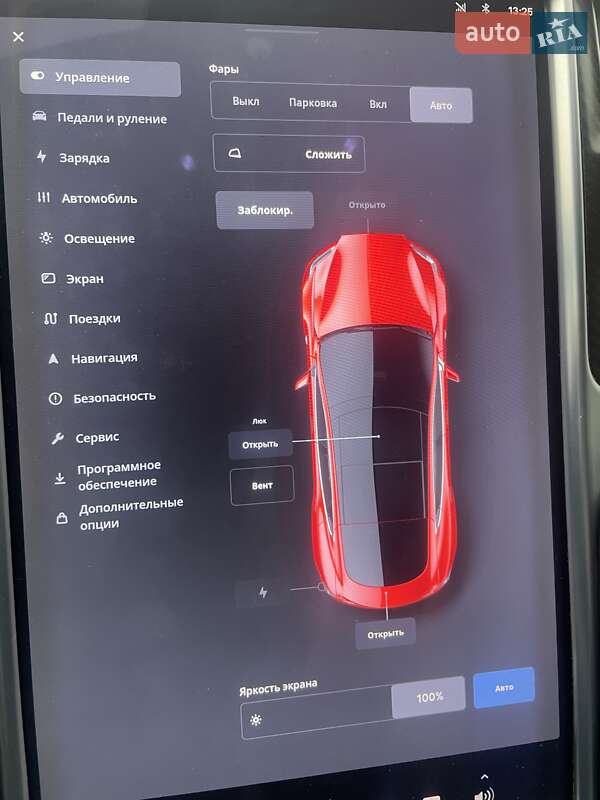 Ліфтбек Tesla Model S 2014 в Києві