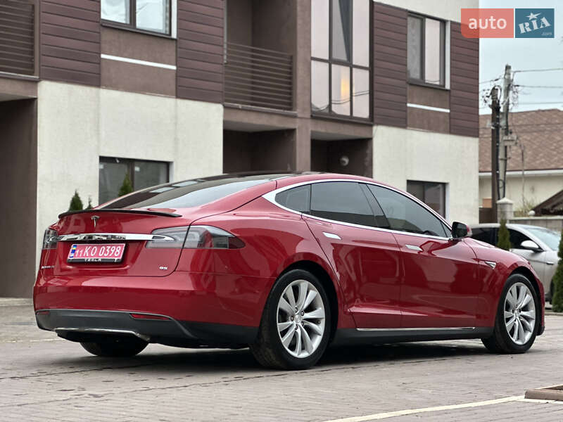Ліфтбек Tesla Model S 2015 в Одесі фото 11 Ліфтбек Tesla Model S 2015 в Одесі