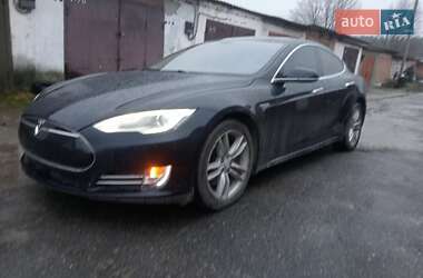 Ліфтбек Tesla Model S 2013 в Шепетівці