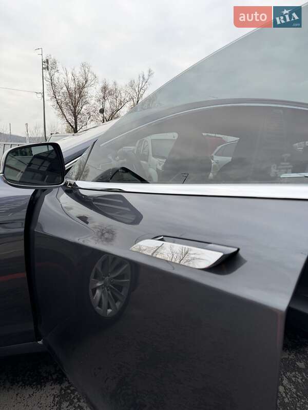 Ліфтбек Tesla Model S 2017 в Києві фото 11 Ліфтбек Tesla Model S 2017 в Києві