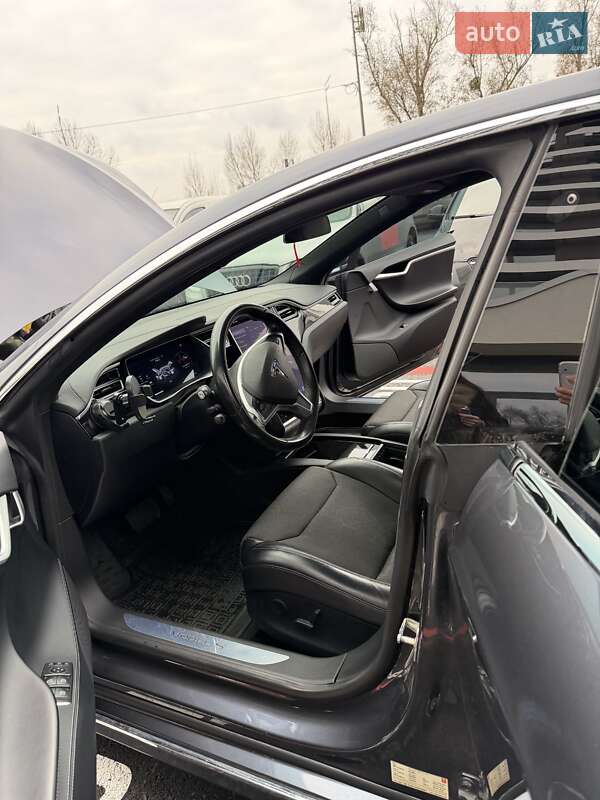 Ліфтбек Tesla Model S 2017 в Києві фото 21 Ліфтбек Tesla Model S 2017 в Києві