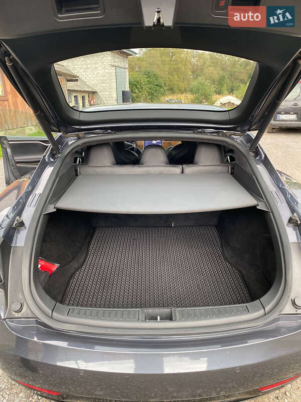 Лифтбек Tesla Model S 2018 в Каменке-Бугской фото 6 Лифтбек Tesla Model S 2018 в Каменке-Бугской