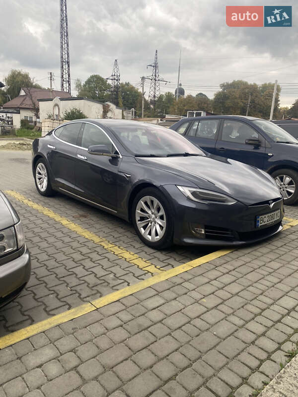 Лифтбек Tesla Model S 2018 в Каменке-Бугской фото 12 Лифтбек Tesla Model S 2018 в Каменке-Бугской