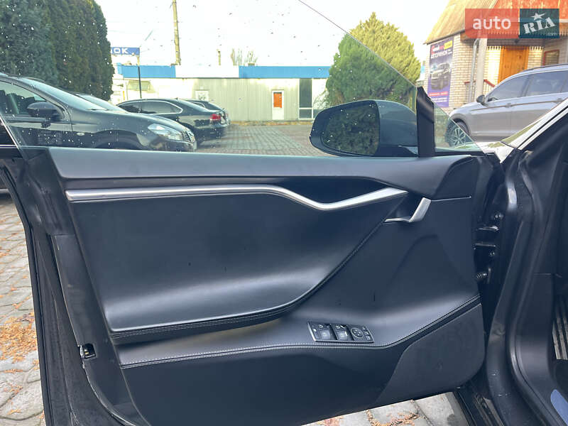 Лифтбек Tesla Model S 2016 в Белой Церкви фото 12 Лифтбек Tesla Model S 2016 в Белой Церкви