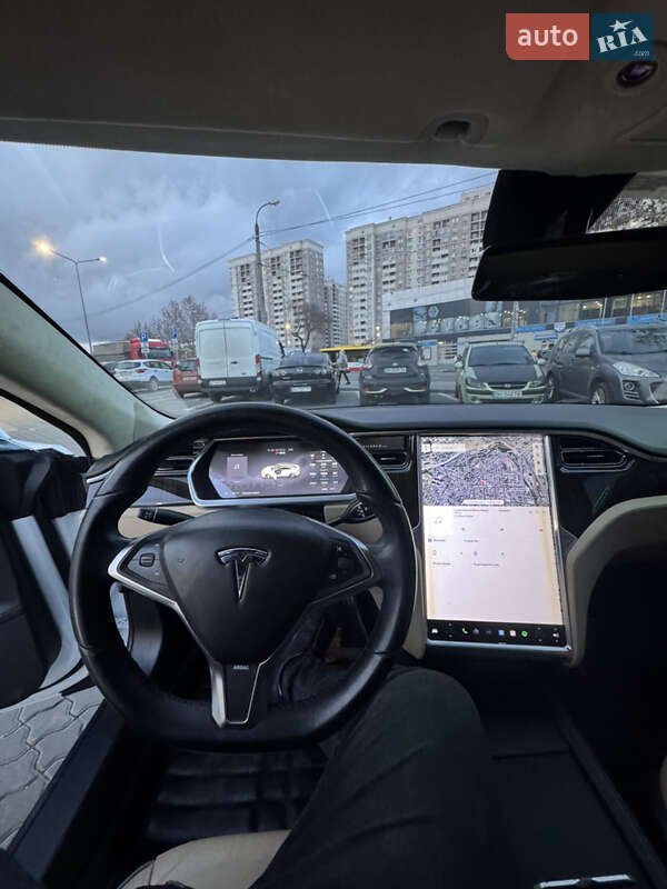 Ліфтбек Tesla Model S 2013 в Одесі