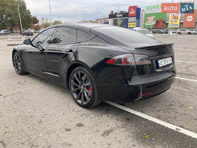 Лифтбек Tesla Model S 2020 в Днепре фото 4 Лифтбек Tesla Model S 2020 в Днепре