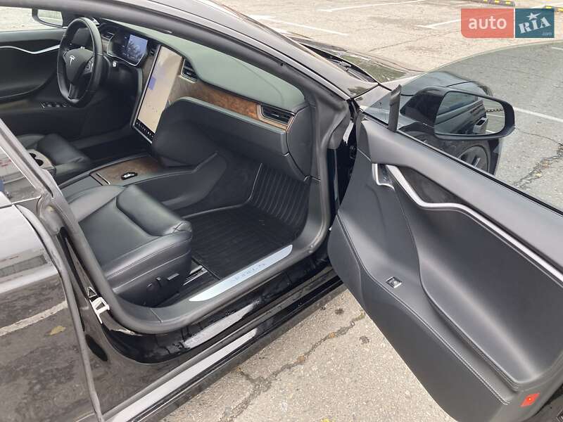Лифтбек Tesla Model S 2020 в Днепре фото 9 Лифтбек Tesla Model S 2020 в Днепре