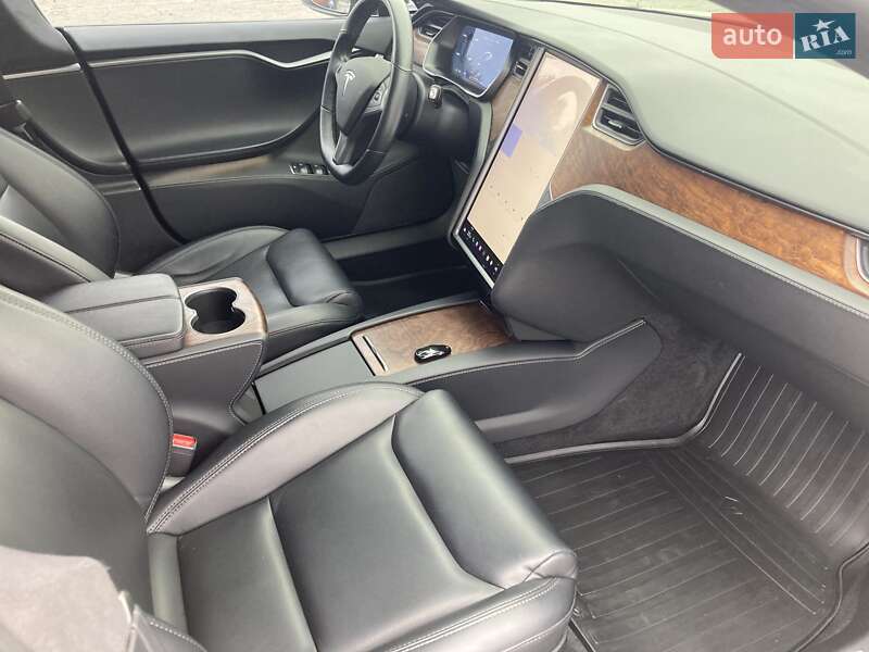 Лифтбек Tesla Model S 2020 в Днепре фото 11 Лифтбек Tesla Model S 2020 в Днепре