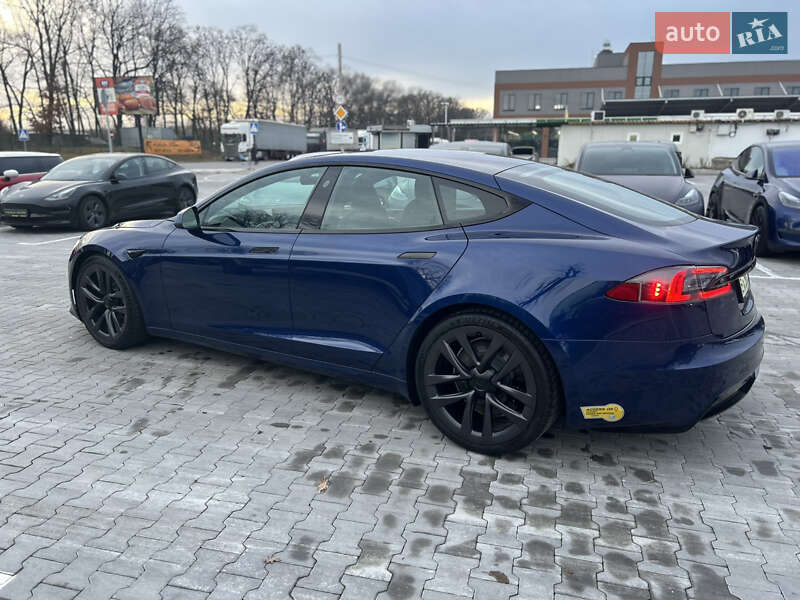 Лифтбек Tesla Model S 2021 в Киеве фото 11 Лифтбек Tesla Model S 2021 в Киеве