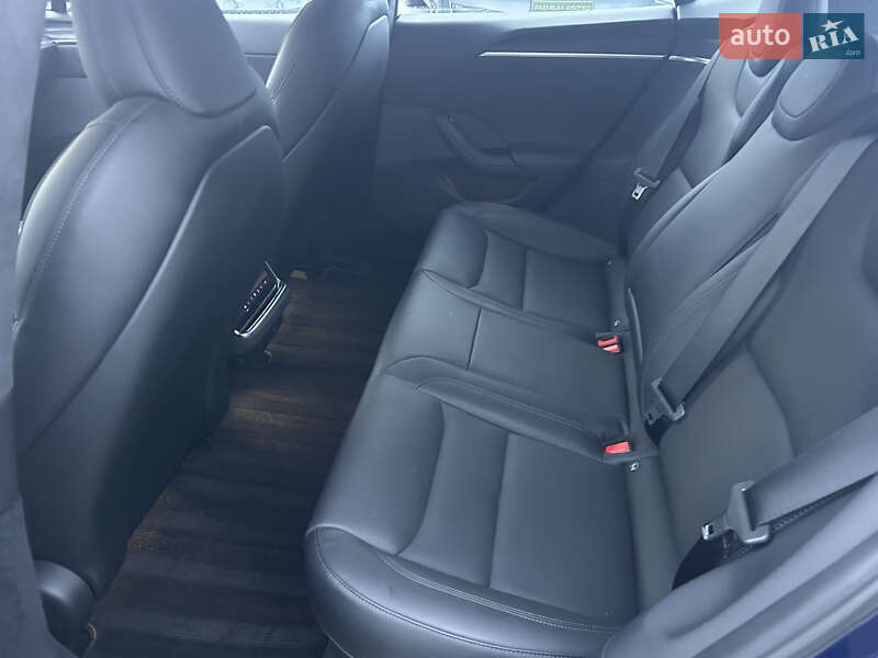 Лифтбек Tesla Model S 2021 в Киеве фото 29 Лифтбек Tesla Model S 2021 в Киеве