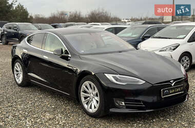 Лифтбек Tesla Model S 2018 в Ивано-Франковске