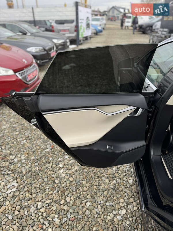 Ліфтбек Tesla Model S 2018 в Івано-Франківську фото 21 Ліфтбек Tesla Model S 2018 в Івано-Франківську