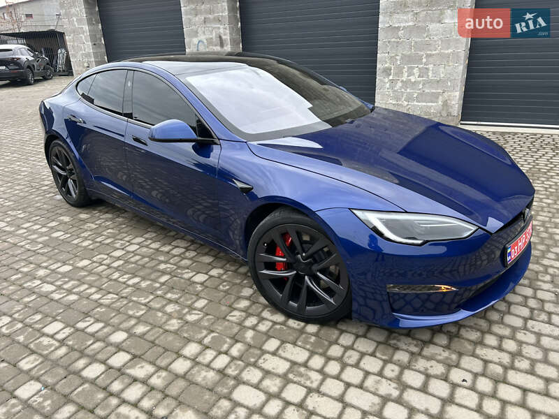 Tesla Model S 2021