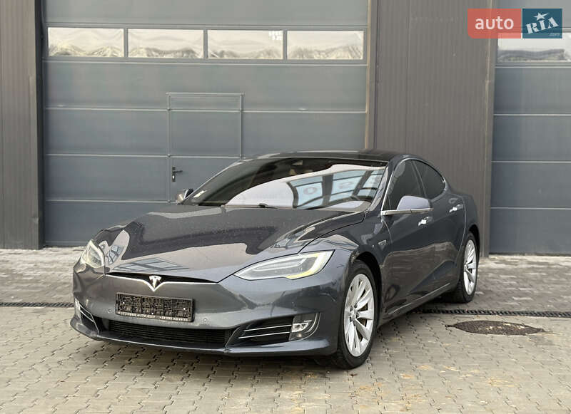 Tesla Model S 2016